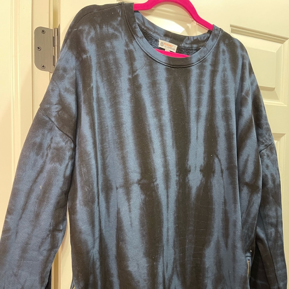 sundry x evereve sweatshirt